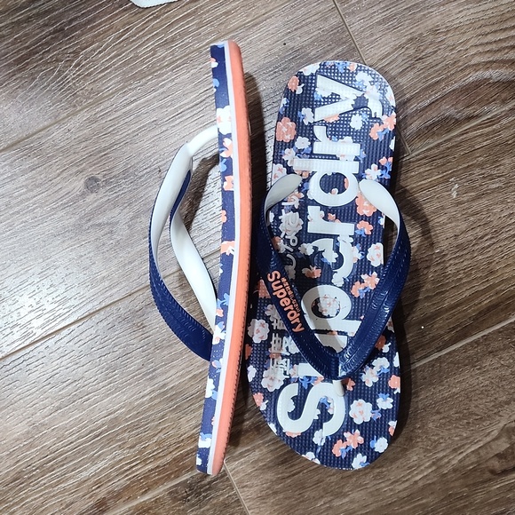 SUPERDRY Flip Flops - Picture 6 of 6